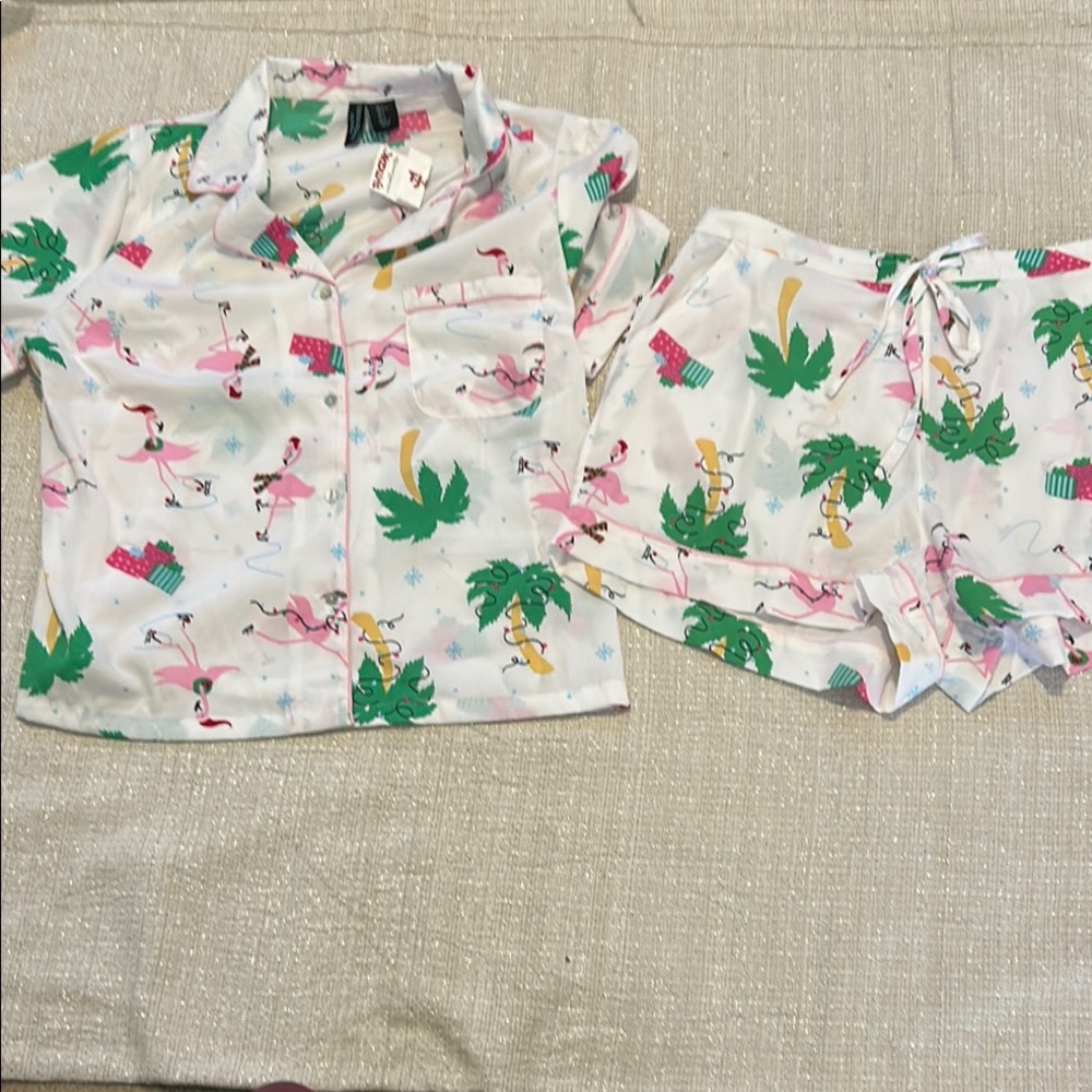 Women sleepwear two piece shorts and top Cynthia Rowley NWT